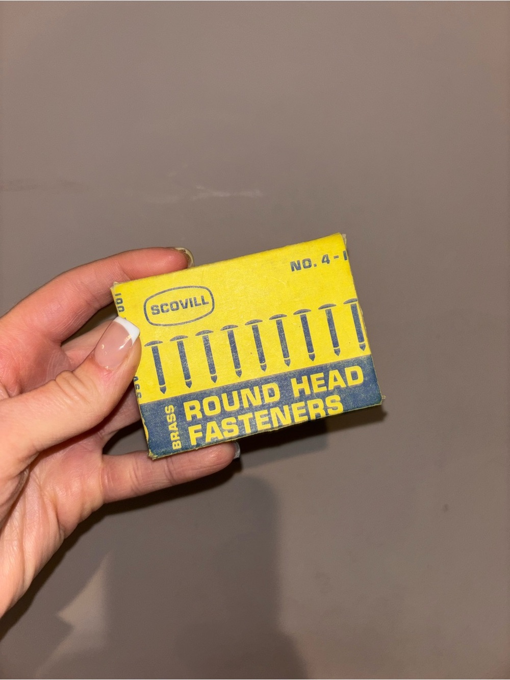 SCOVILL BRASS # 4-1 "ROUND HEAD FASTENERS VINTAGE With Box